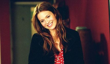 Mandy Moore has an estimated net worth of $14 million.